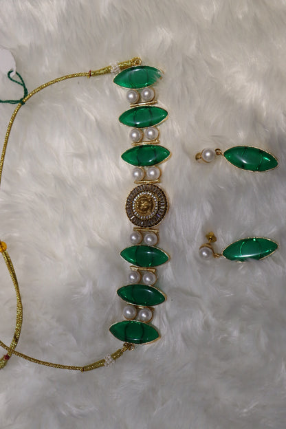 The Kiara Pearl & Ribbed Emerald Marquise Choker Set