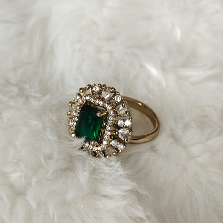The Emerald Empress Halo Ring